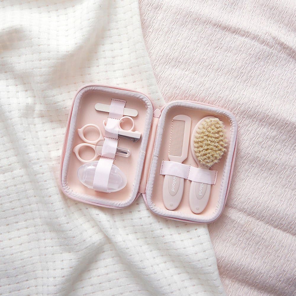 Pflegeset für die Hygiene von Kindern in Rosa